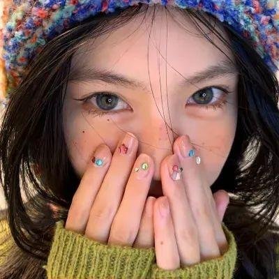 钱信伊:地下酒吧